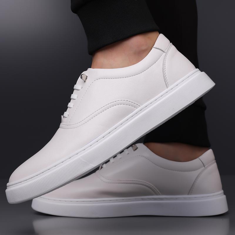 Fashion Men's Leather Casual Sneakers Breathable Walking Shoes Fashion Male Flats Lace-Up Skate Shoes Men 2025 New Men's Vulcanize Shoes