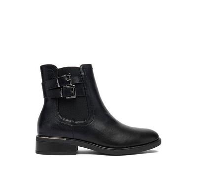Boots Clara Barson CEO-WS6397-03