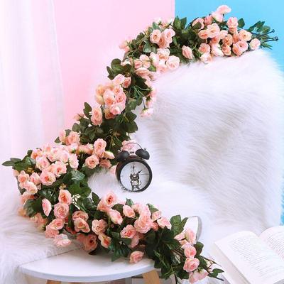 Künstliche Rose Ranke für Decke, Rattanstuhl oder Bogendekoration