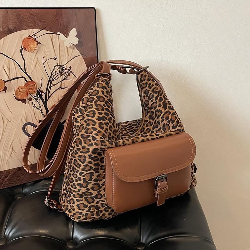 Autumn and winter large-capacity underarm bag women's 2025 new leopard print tote bag multi-functional one-shoulder dual-purpose bag