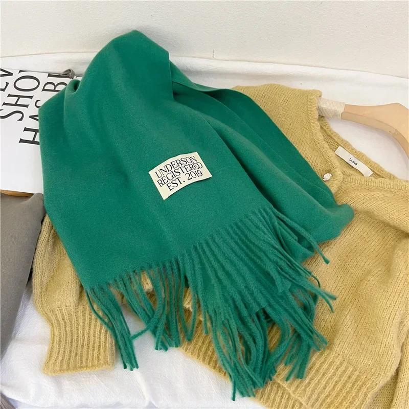 Lilla er veldig bra for å matche det nye ensfargede imiterte kashmirskjerfet høst og vinter fra Dongdaemun, Sør-Korea