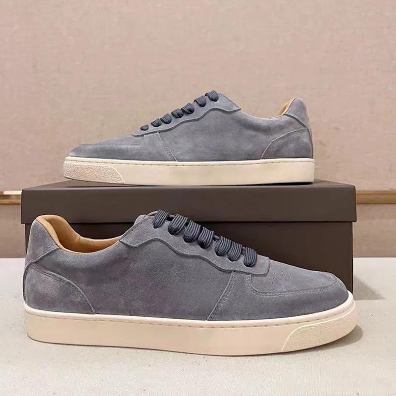 

Premium Men s Suede Casual Shoes Autumn Winter Cozy Wear-Resistant Soft-Soled Low-Top Sneakers Luxury Old Money Style 44 темно-сірий колір