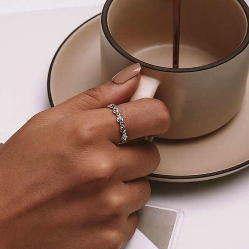 925 Sterling Silver Vintage Rose Rings for Women Chic Female Finger Ring Daily Wear Party Statement Accessory Jewelry