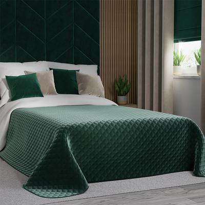 VELVI Bedspread 220x240cm - Emerald Green with a Geometric Pattern