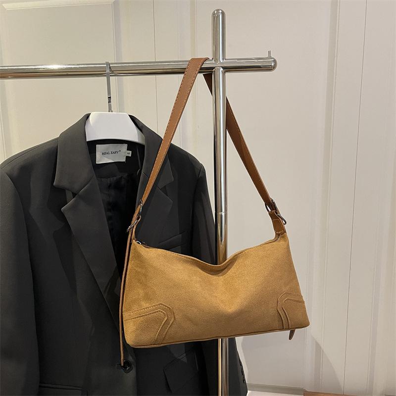 American niche design light luxury high sense retro fashion Maillard soft leather matte cool babes locomotive armpit bag