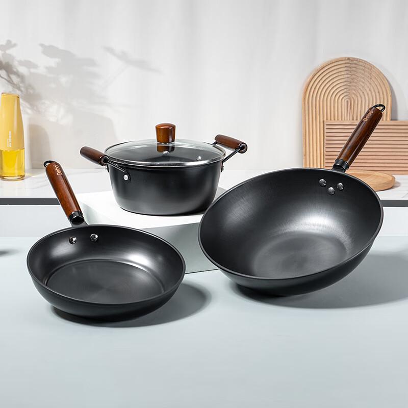 Debo Russell Refined Iron 3-Piece Cookware Set