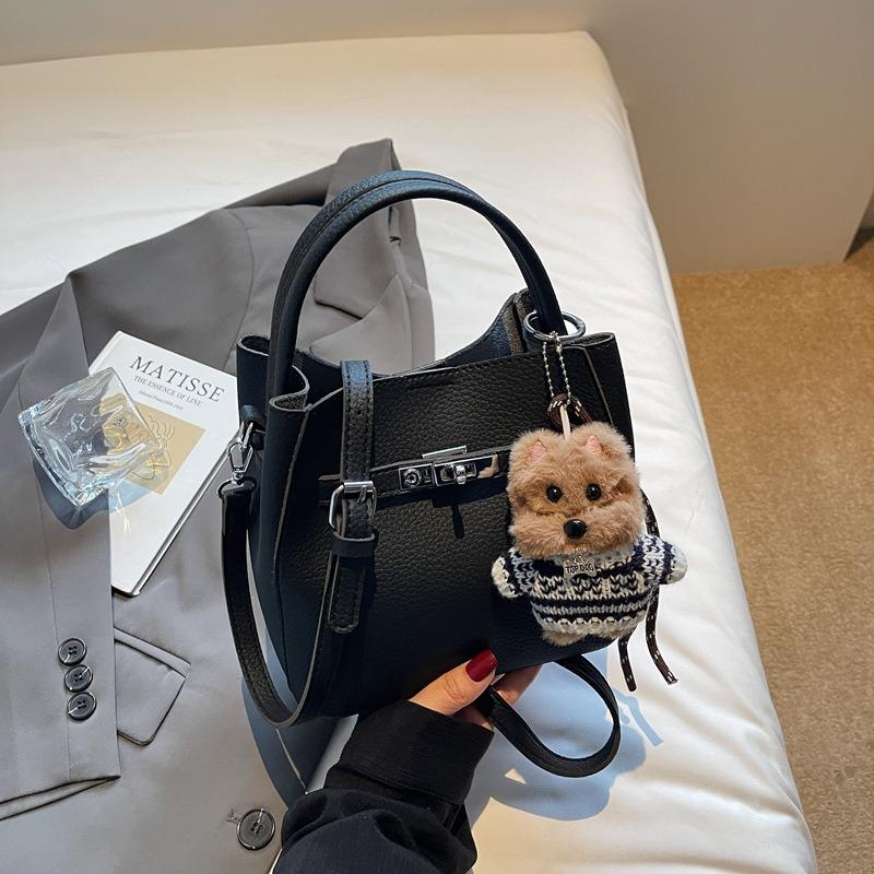 Simple Handbag Small Bag Women's Autumn New High-value Bucket Bag Commuter Casual Shoulder Messenger Bag
