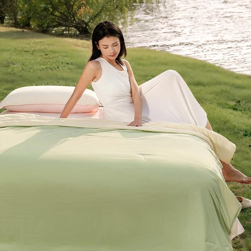 Mercury Home Textiles Bamboo Fiber Deep Sleep Quilt Pro