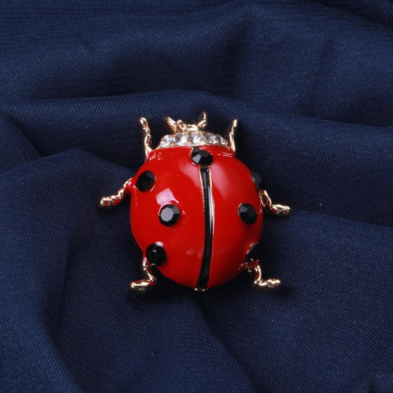 Blucome Fashion Insects Cute Red Ladybug Enamel Brooches for Women Alloy Rhinestone Banquet Party Wedding Pin