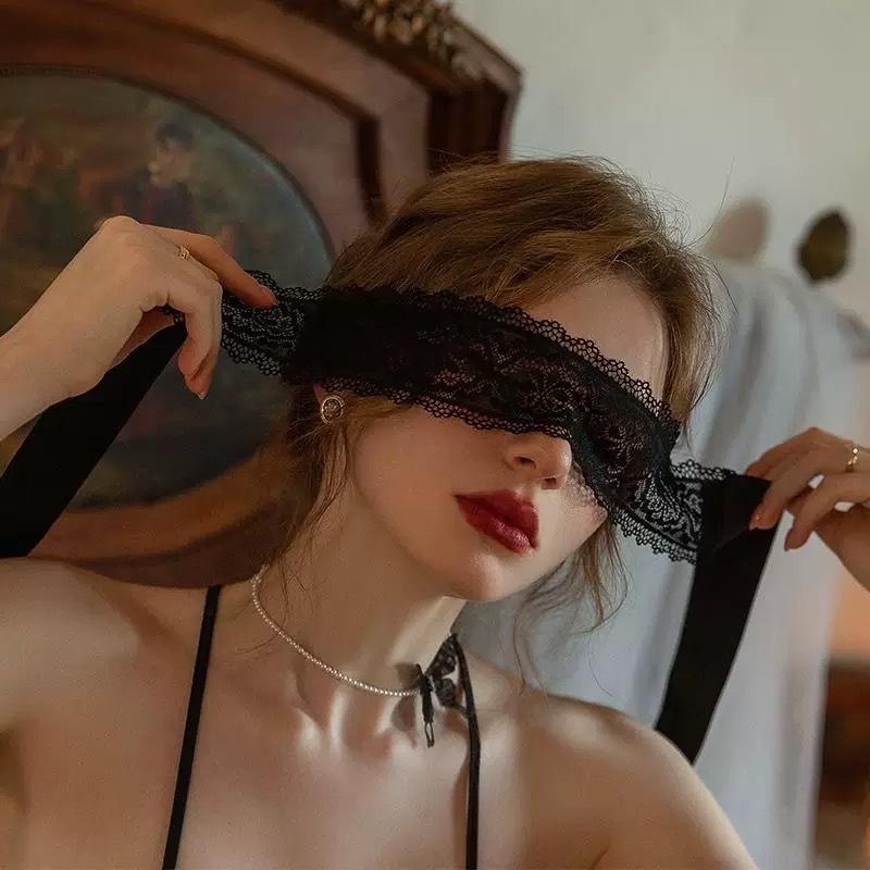 Lace Sleep Mask With Black Lace Edge And Hollow Out Design Suitable For Women