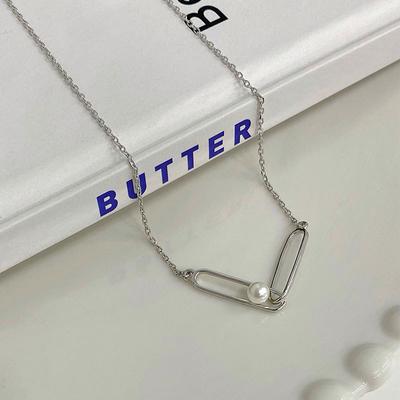 Paperclip Pearl Necklace for Women Exquisite Little Pearl Pin Pendant Collarbone Chain Simple and Versatile