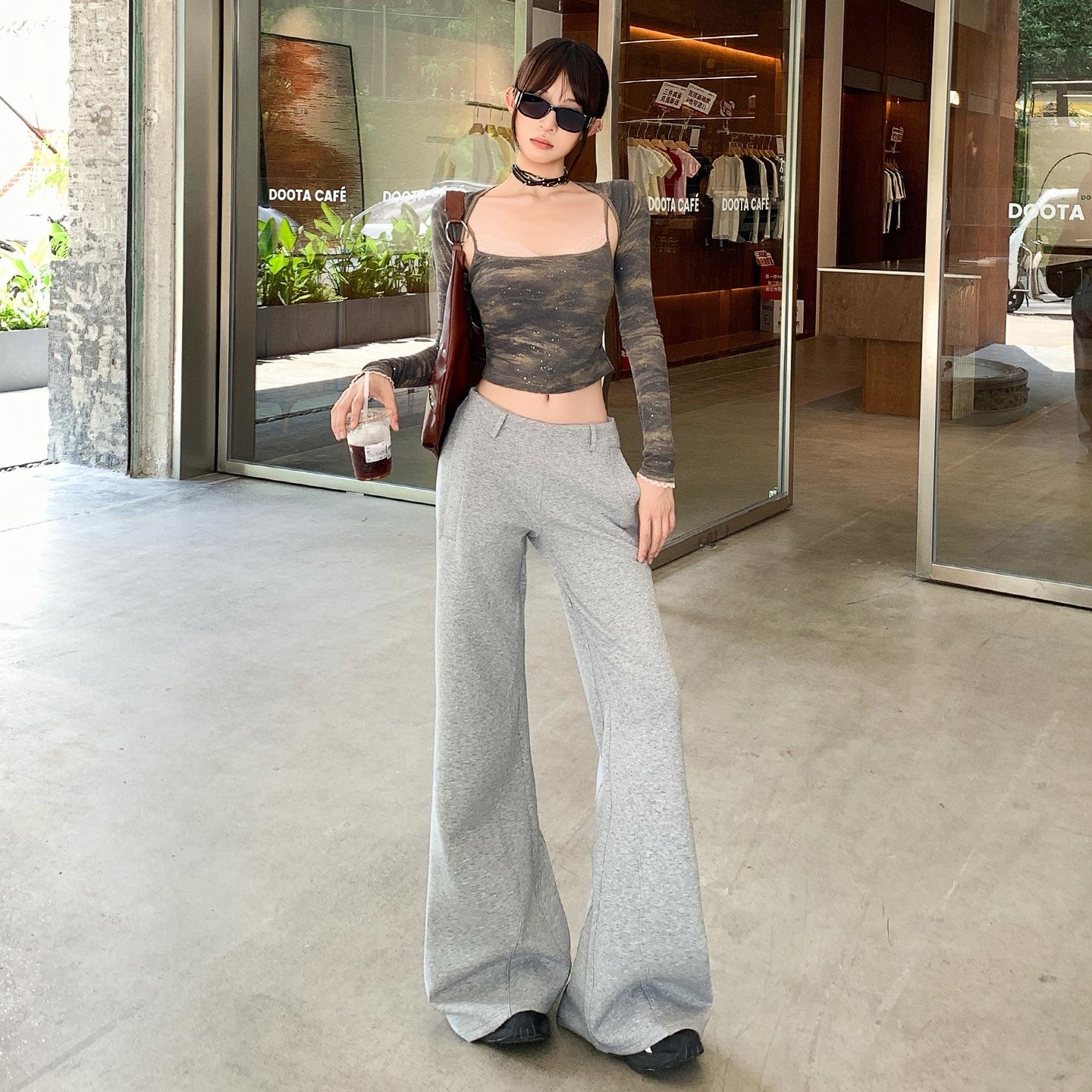 

2025 Fall/Winter Low Waist Fleece-Lined Flare Pants Women s Slim Fit Casual Versatile. XL