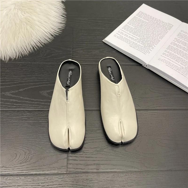 New Fashion Tabi Ninja Flats Leather Split Toe Flat Shoes Woman Cozy Loafers Female Casual Low Heels Ladies Muller Shoes