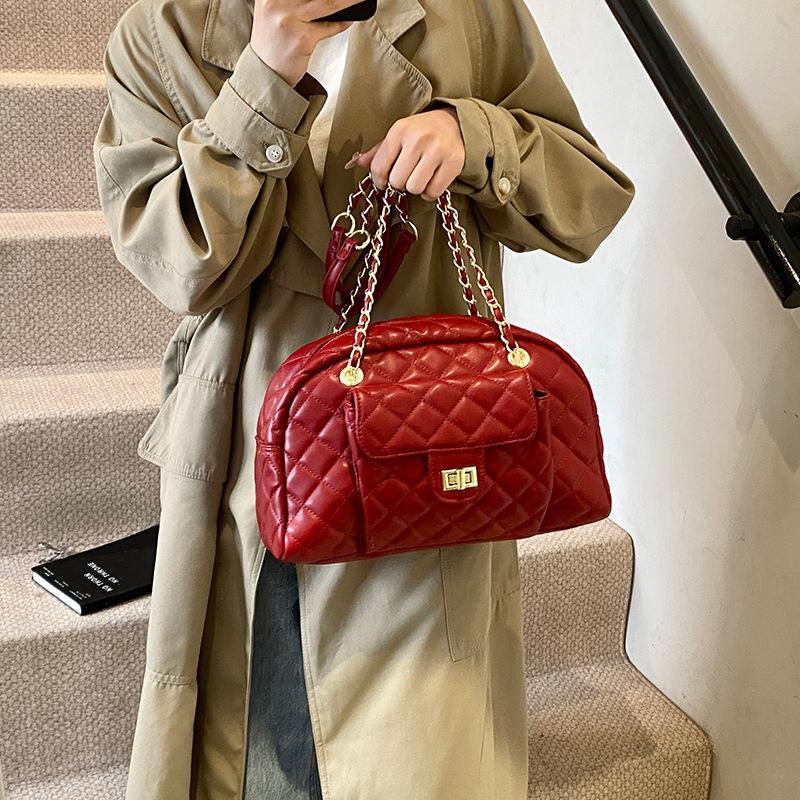New fashionable rhombus chain airport bag single shoulder oblique span women's bag large capacity