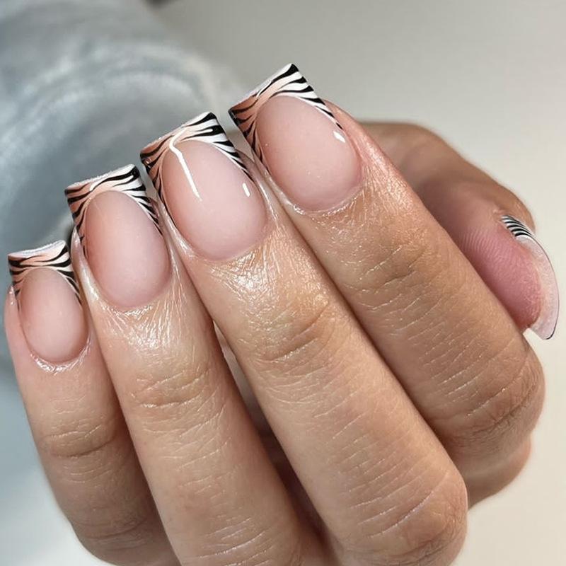 

Leopard Print Square French Nail Tips – 24-Piece Wearable Manicure Set