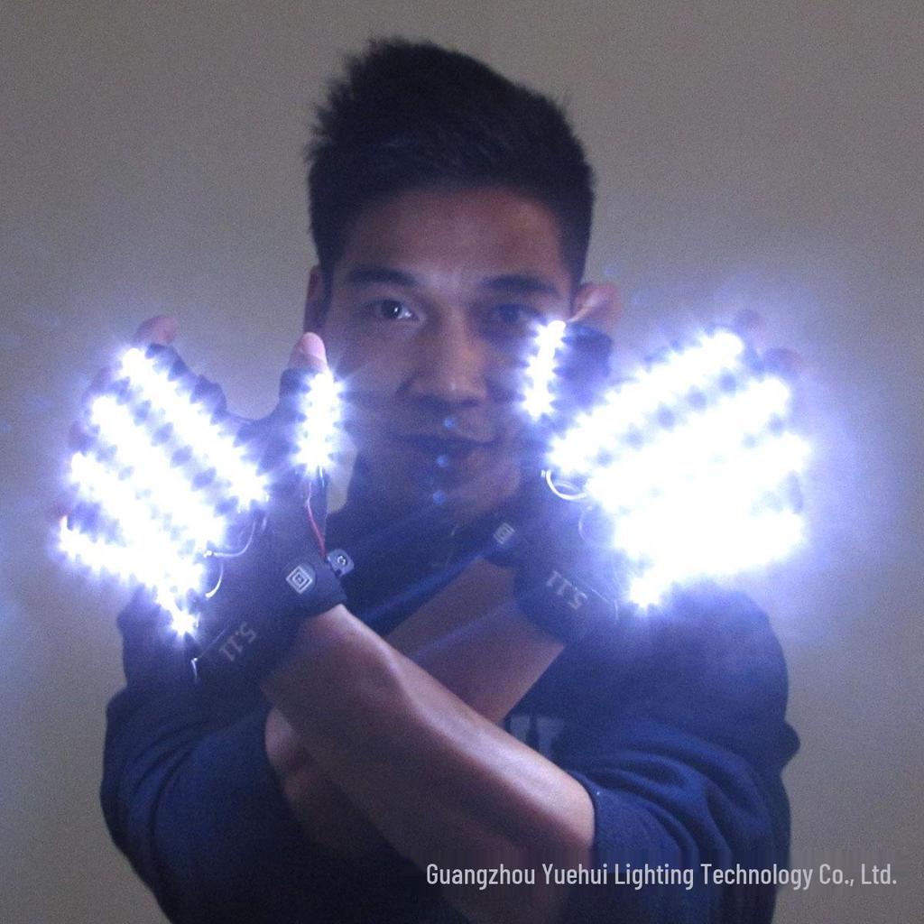 LED laserové rukavice a brýle pro pódiová vystoupení