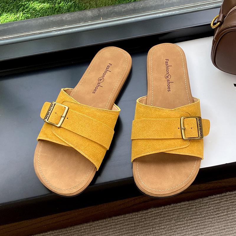 2025 Retro Women's Sandals Soft-soled Non-slip Wear-resistant Flat Shoes Fashion Metal Buckle Outdoor Comfortable Beach Shoes