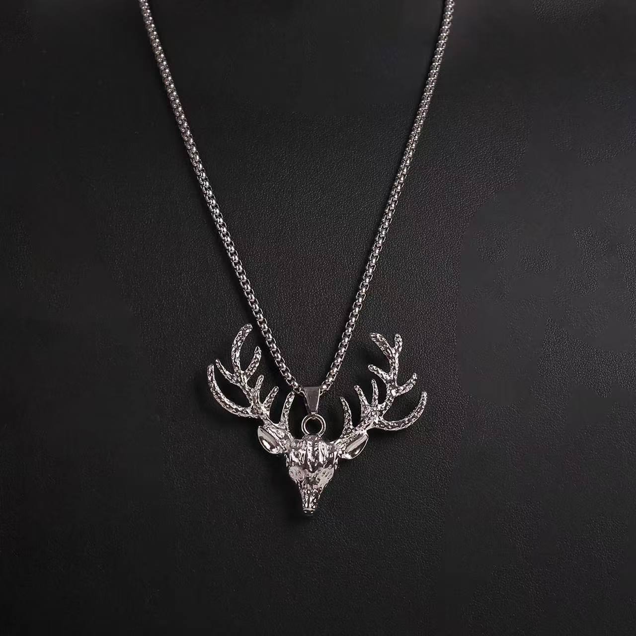 

Men s Hip Hop Necklace Deer Pendant - Punk Vintage Street Couple Accessories - Cool Fashion Jewelry for Men and Women KY-3 Deer Head Angle - Keel Chain