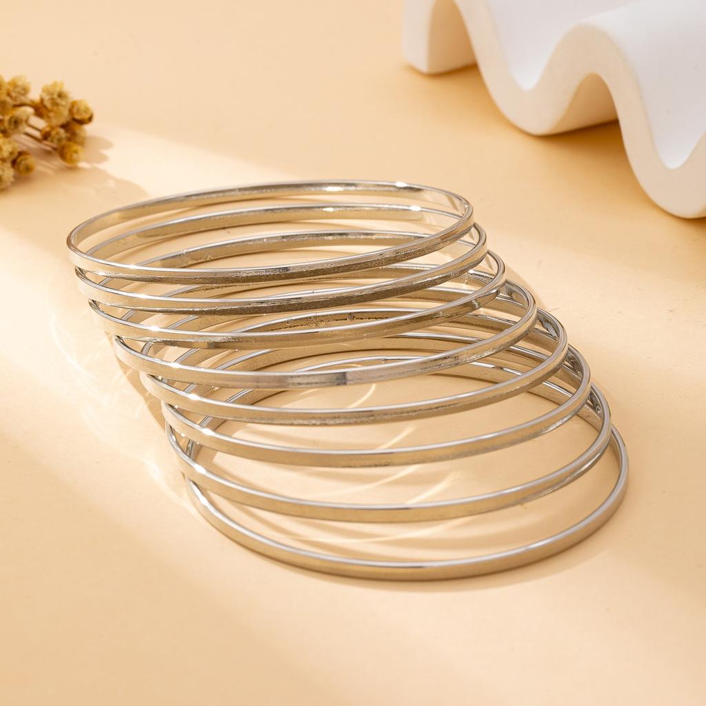 Women's Bracelet Simple Multi-Layered Punk Rock Bracelet Suitable for Daily Wear and Vacation Wear