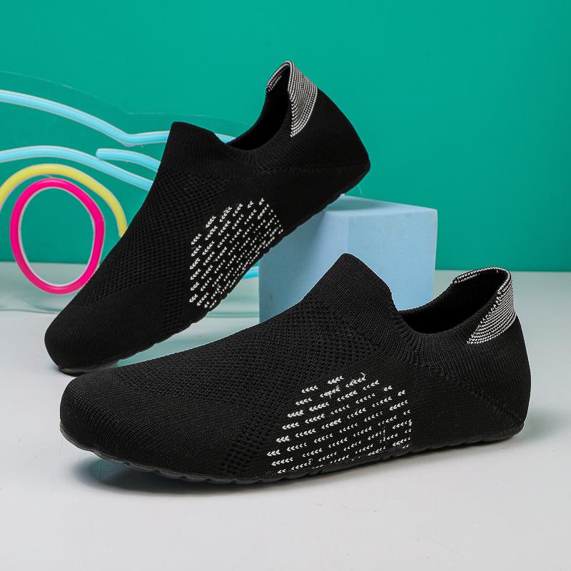 

Новые комнатные ленивые туфли на одной педали, мужская модная универсальная женская легкая и дышащая пара, спортивная обувь из летучего трикотажа 46