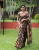 Vakker Golden Jari med ny design Soft Lichi Silk Saree