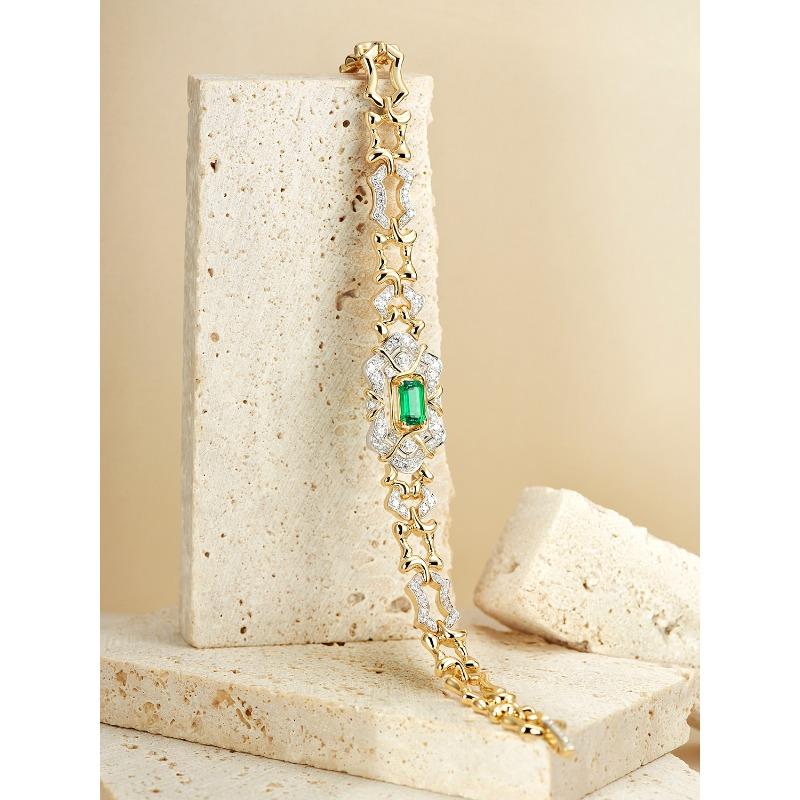 Vintage luxury emerald cluster zircon high-end bracelet - antique style bangle