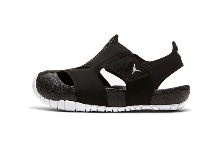 Air Jordan Flare TD Black White 25