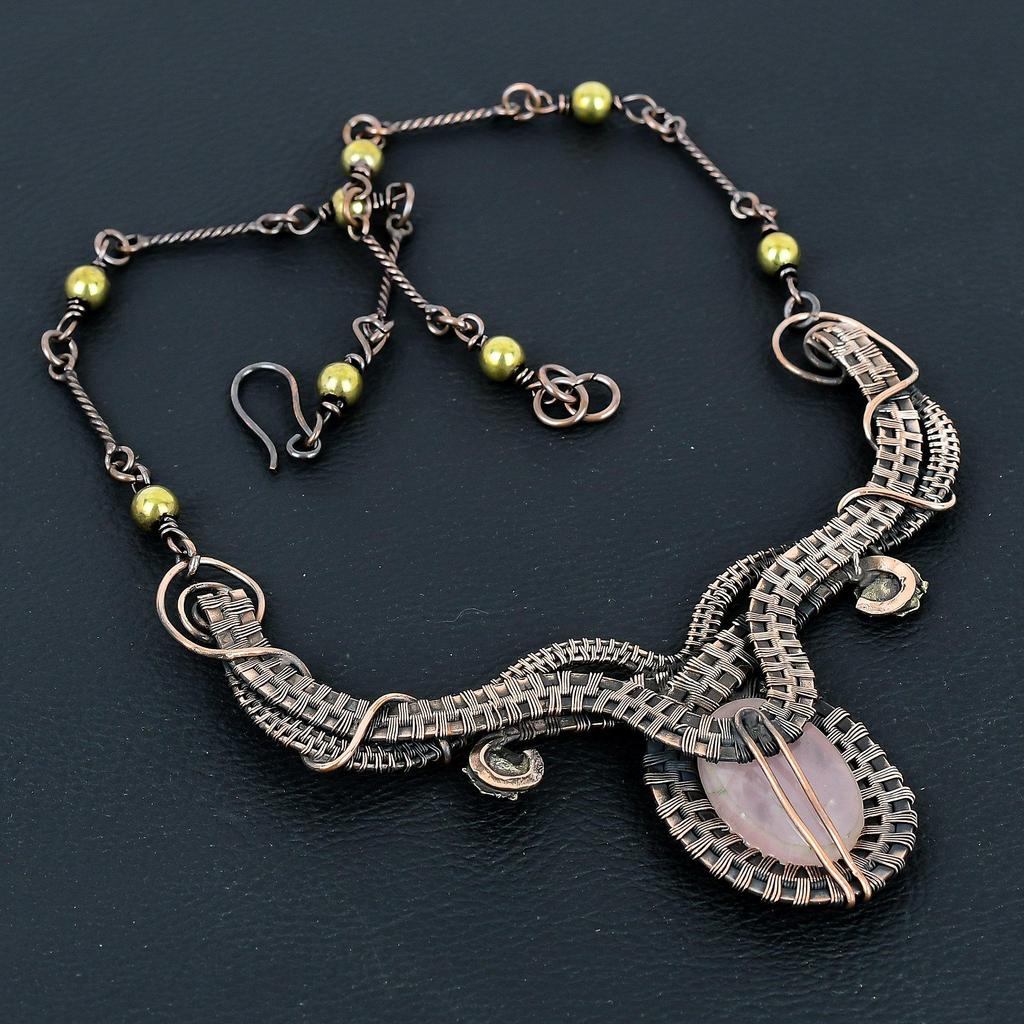 Collier Bijou Quartz Rose Fait Main Design Récent, Collier Pierre Précieuse Enveloppé de Fil de Cuivre 999, Cadeau pour Mère