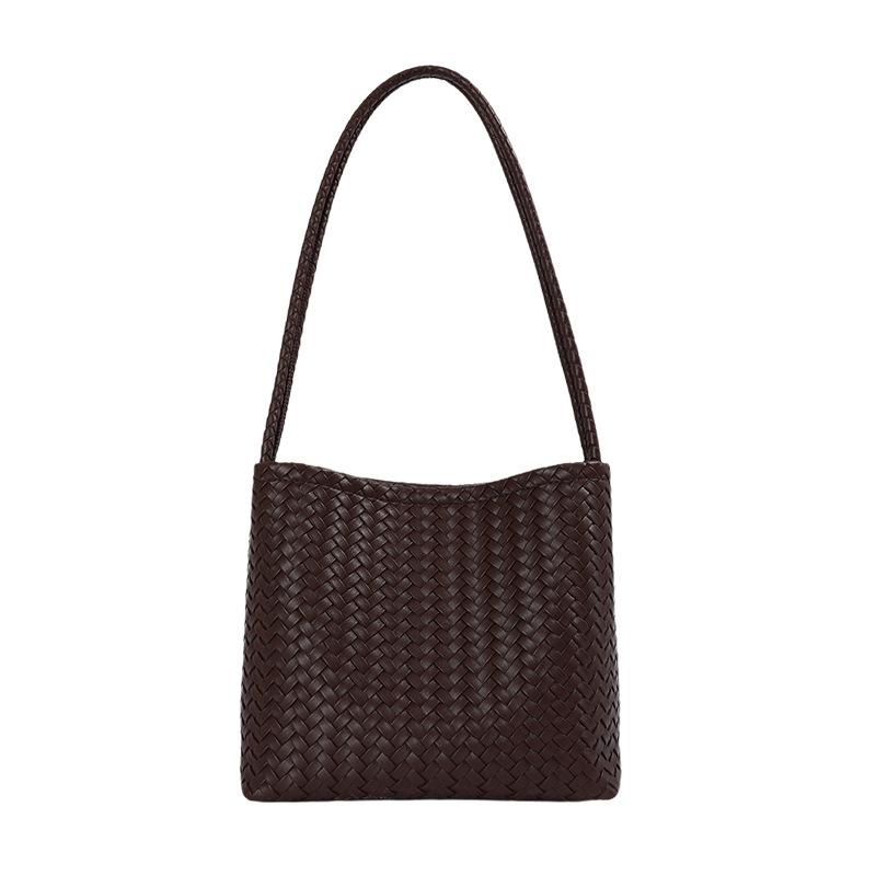 Summer new fashionable retro woven handbag niche high value large capacity shoulder crossbody bucket bag