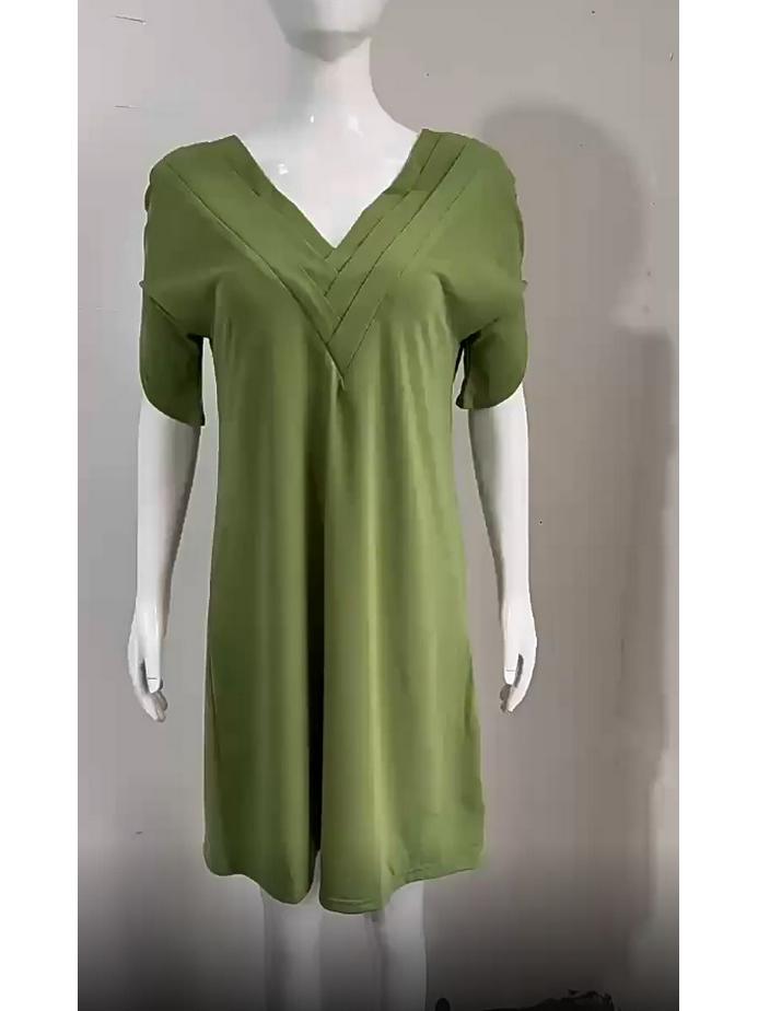 2025 European & American V-neck Pleated Batwing Sleeve Dress - Women's Spring/Summer Collection