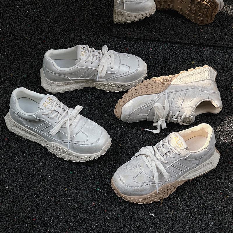 Women's 2025 Spring Retro White Leather Sneakers: Versatile, Lightweight, Thick-Soled "Forrest Gump" Style