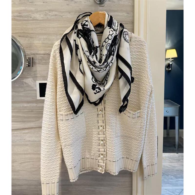 NINA SOLOR Lightweight Mulberry Silk Square Scarf