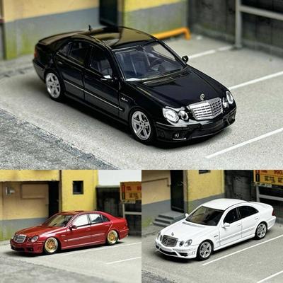 Km 1:64 Mercedes-benz E63 W211 Classic Four-eyed Mercedes Alloy Car Model Collection