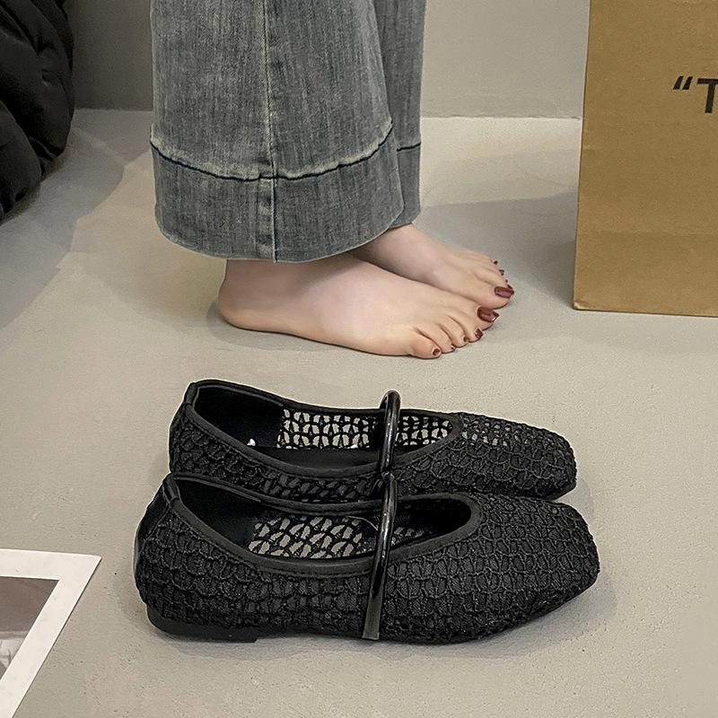 Single Shoes Women's Summer 2025 New Hollow Woven Breathable Fishing Net Gauze Flat Bottom Shallow Mouth French Mary Jane Sandals