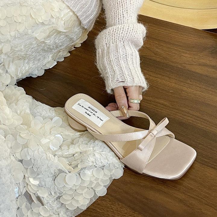 Coarse heel French cool slippers women's outer wear 2025 new temperament summer evening with skirt medium heel strappy sandals