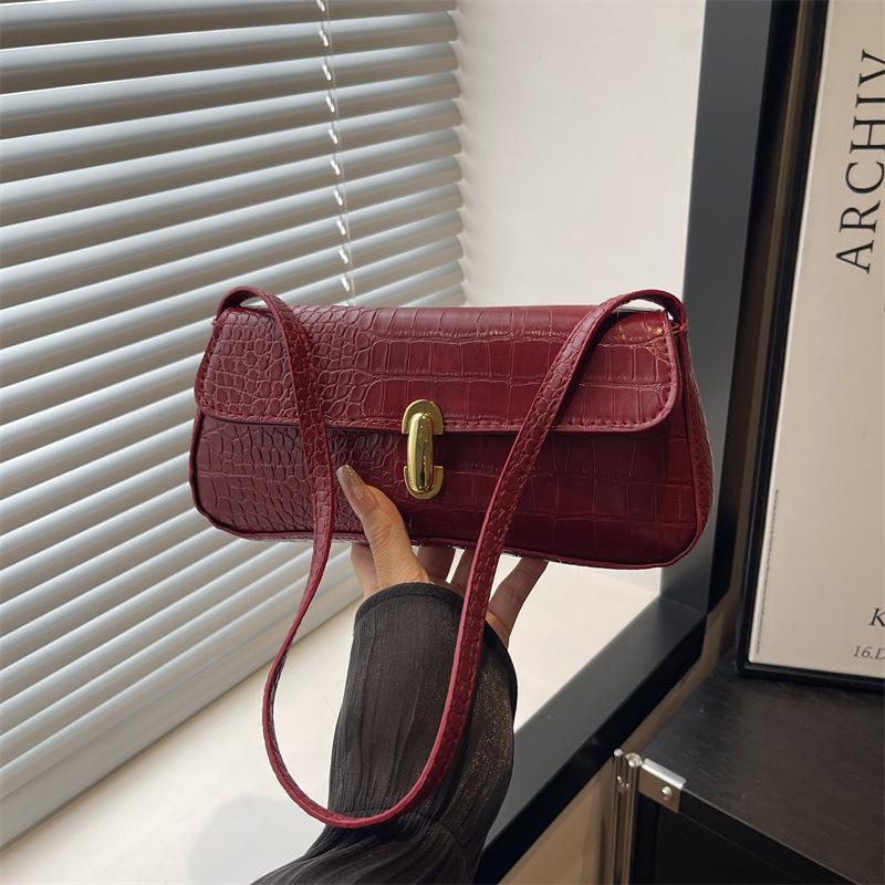 

New personalized trendy solid color fashionable retro underarm portable shoulder bag underarm shoulder women s bag красный