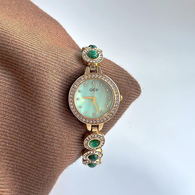 New Chinese Bracelet Watch Niche High Value Light Luxury Bead Women'S Watch High Sense Fritillary Face Quartz Watch