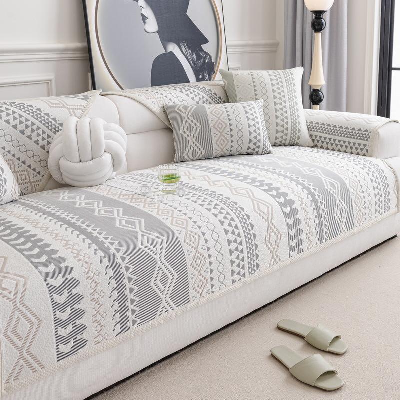 

1 шт. Летний чехол на сиденье дивана из ледяного шелка, прохладный на ощупь, универсальный чехол на диван, дышащая подушка для дивана для гостиной, дома A 70x70cm 1pc