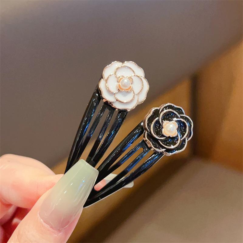 2/6Pcs Elegant Camellia Hair Clips Versatile Side Bangs Barrettes With Floral Design For Stylish Hairdos Hair Accessory