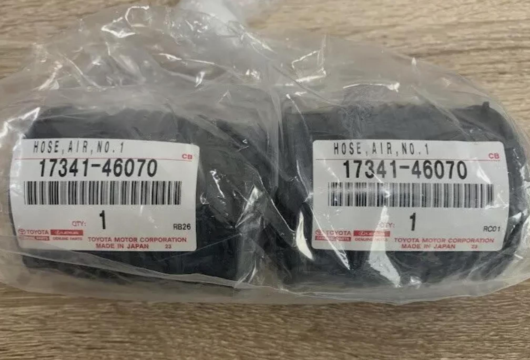 

Toyota Genuine JZA80 2JZGTE Twin Turbo Intake Coupling HOSE AIR 17341-46070 Qty2