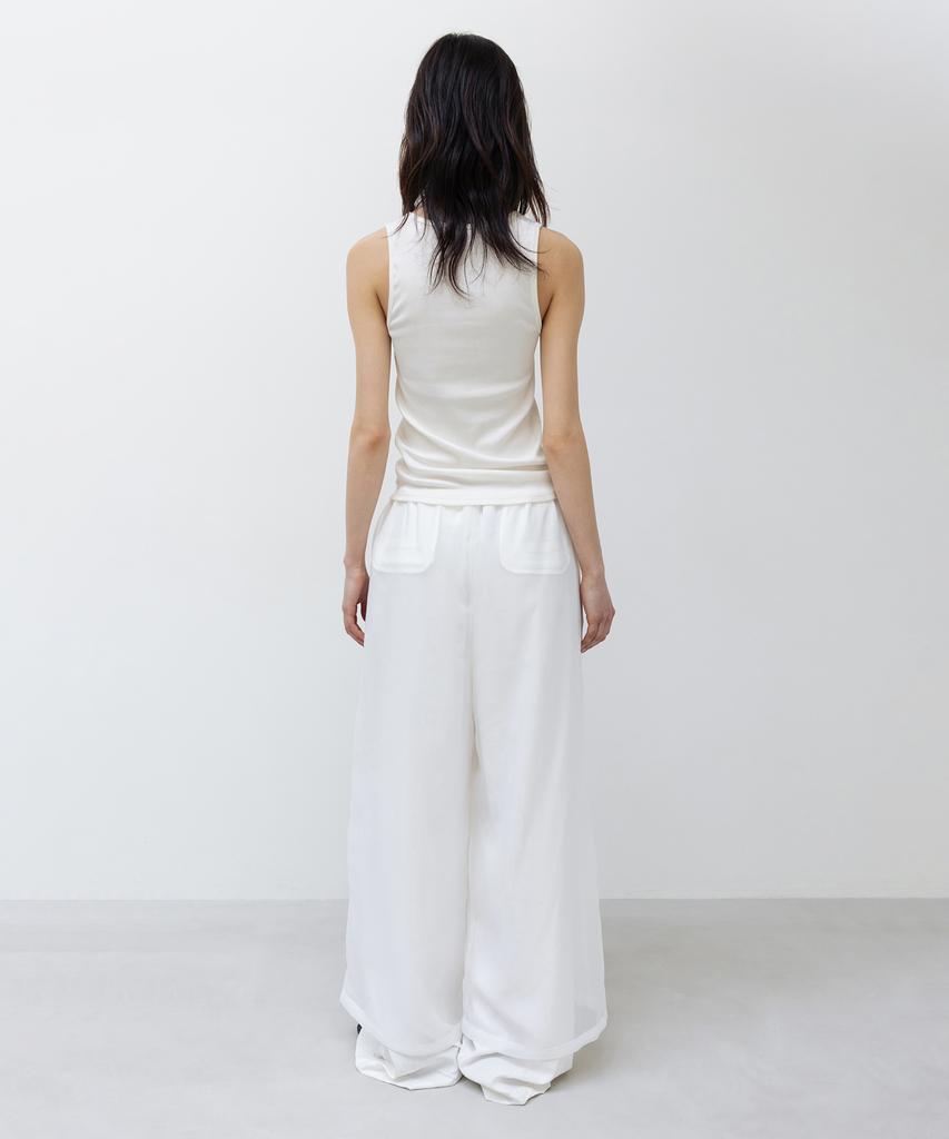INSILENCE WOMEN W Supima Cotton U-Neck Sleeveless Ivory