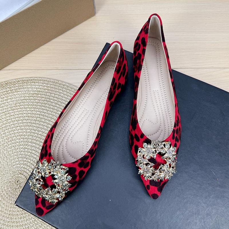 Fashion Flat Shoes for Women 2025 Spring and Autumn New Suede Diamond Pointed Casual Plus Size Women's Shoes 43 44 Ladies Loafers Women