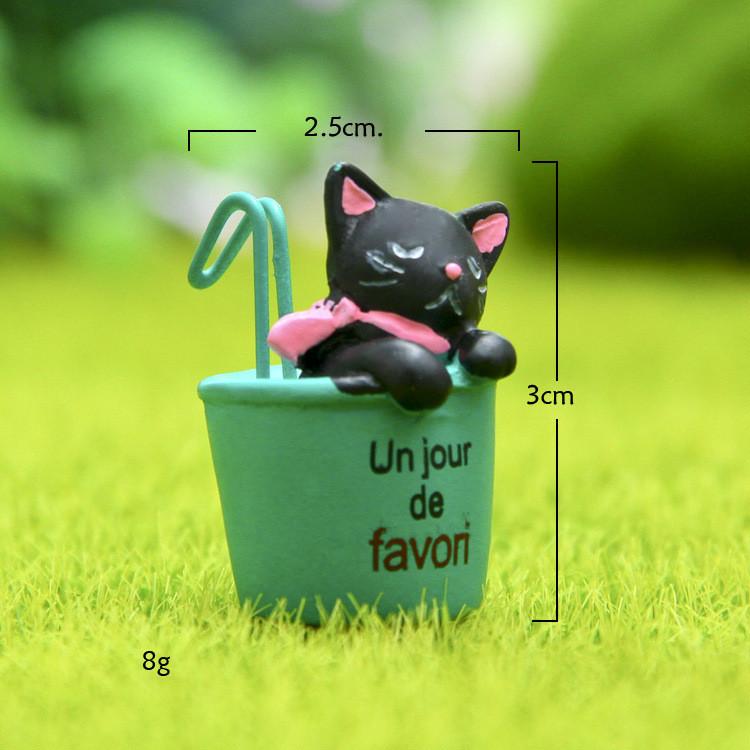 Cup Cartoon Hanging Cat Resin Garden Decor For Gift Giving And Decor Office