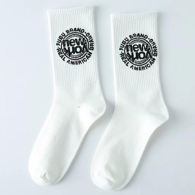 Roliga Herrstrumpor Glada Nya Mode Ins Stil Strumpor För Kvinnor Och Män Hip Hop Harajuku Tecknad Fotboll Bomullsstrumpor