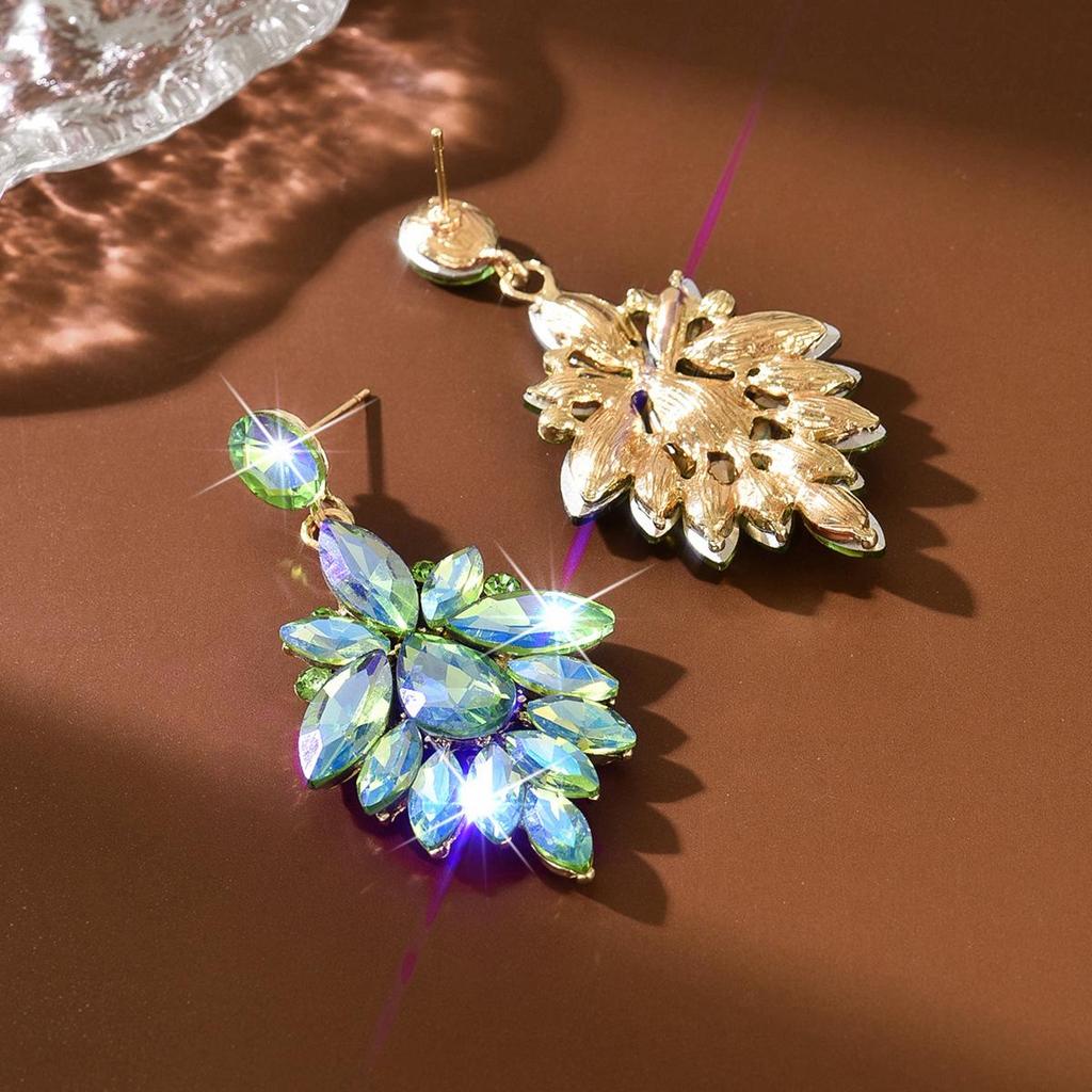 Exquisite Luxury Rhinestone Crystal Flower Stud Earrings for Women - Colorful and High-End Feel