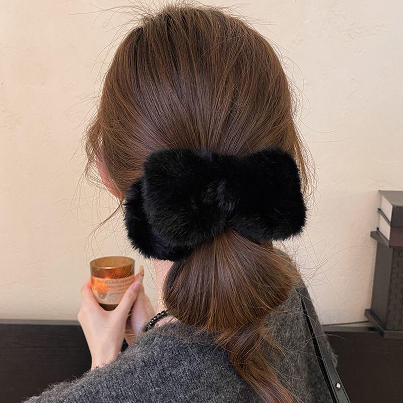 Plush Bow Meatball Shaped Head Grab Clip Women's Back of The Head High End Feeling New Style of Hair Clip Hair Fashion Accessory