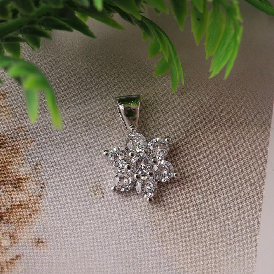 Two-Tone Gold & Silver Snowflake Pendant with Full Diamonds - Delicate DIY Jewelry Accessory for Collarbone Chain