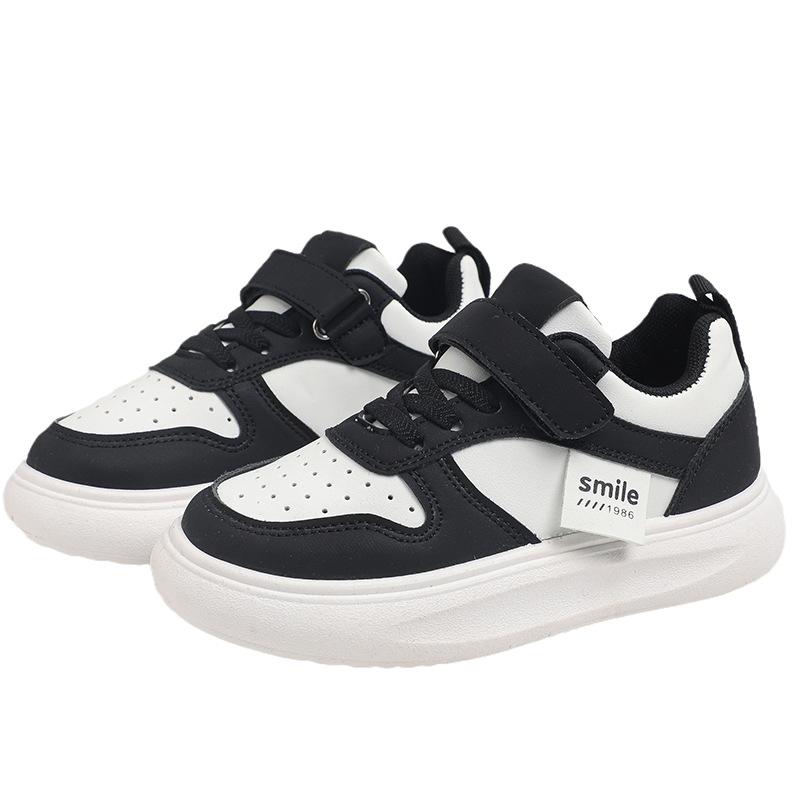 

Fashion Velcro Sneakers for Boys and Girls 31 yards inner length 19.2CM