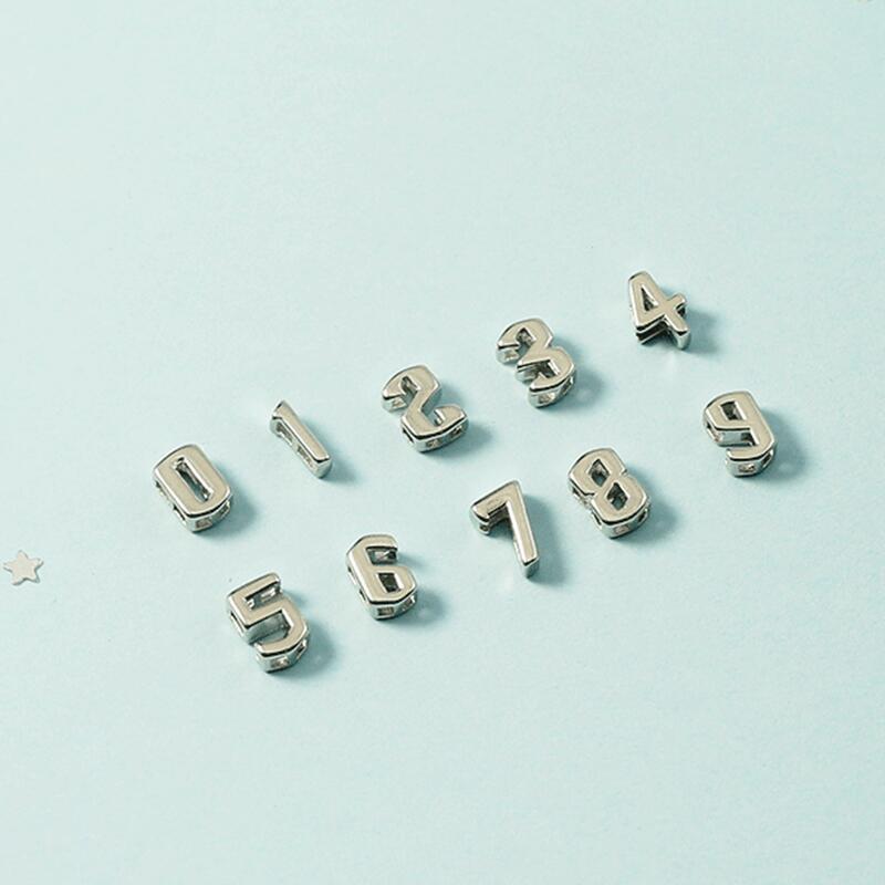 

Women s 2021 Birth Year Clavicle Necklace - Stylish, Niche Design Number Pendant for Light Luxury Mixing and Matching. Number Necklace (Single Number, Specify Number)