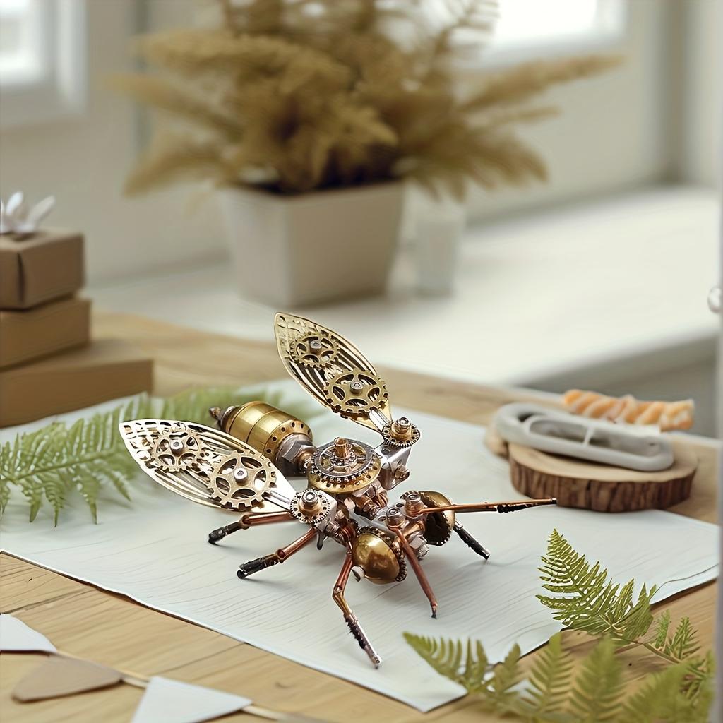 Creative Insect Decor Figurine Mechanical Metal Assembly Model Home Office Gear DIY Craft Desktop Decor Collectible Gift